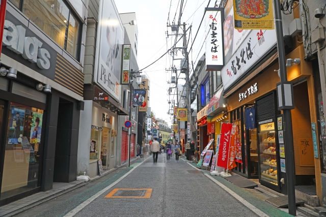 下北沢でおすすめの眉毛サロン　下北沢の風景