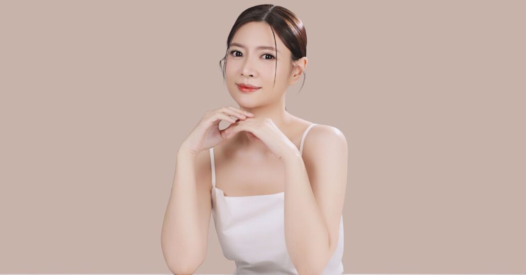 眉毛を寝かせたい方法 女性のイメージ