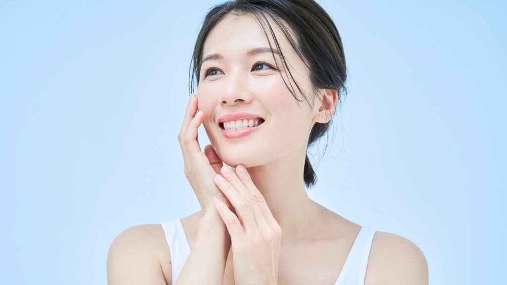 眉毛脱色をするときエピラット「緑」と「紫」の違いは？　女性のイメージ