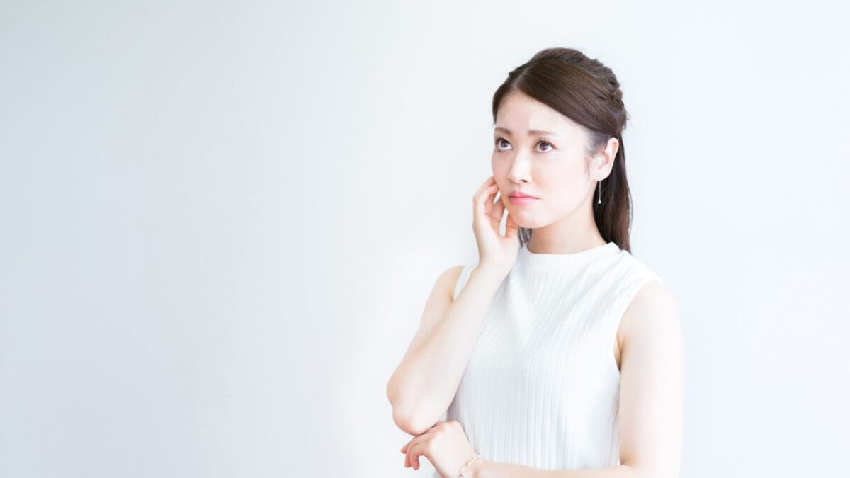 まつ毛美容液「ラッシェンド」は怪しい？　女性のイメージ