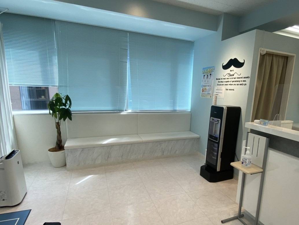 横浜でおすすめのメンズ眉毛サロン　眉毛の王様横浜店