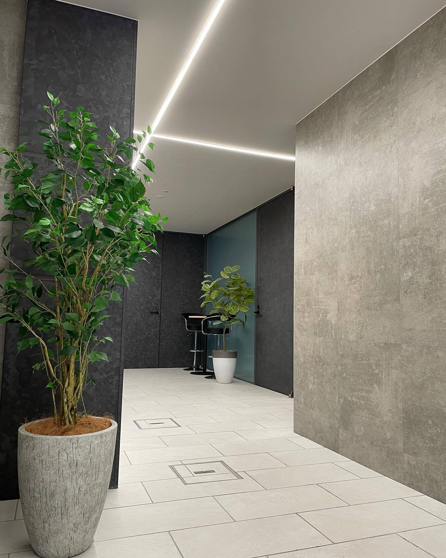 アルファオメガ　大阪でおすすめの眉毛サロン